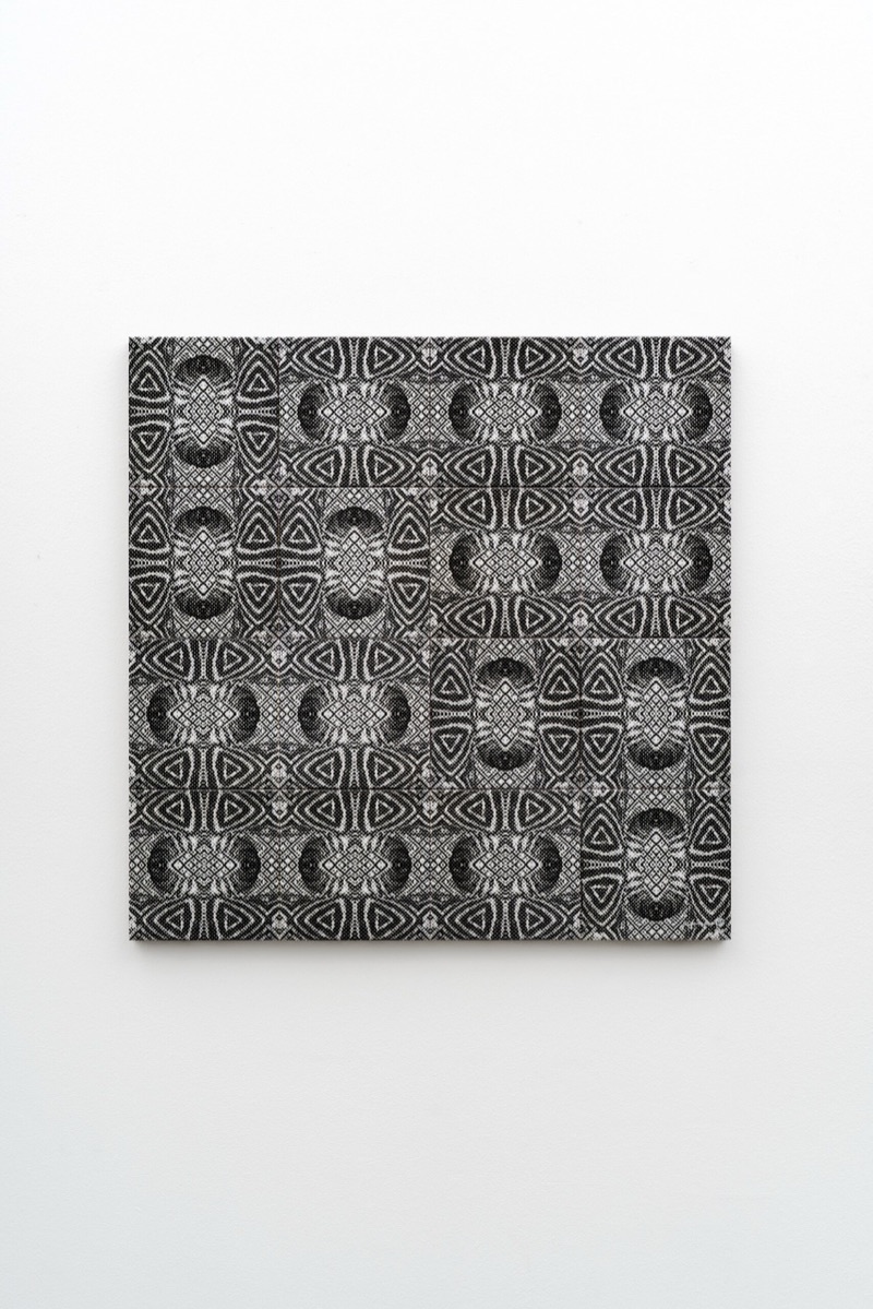 Yonamine Tshiganji black-and-white pattern panel