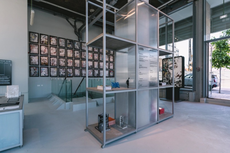 Eterno gallery interior by daylight, two floors