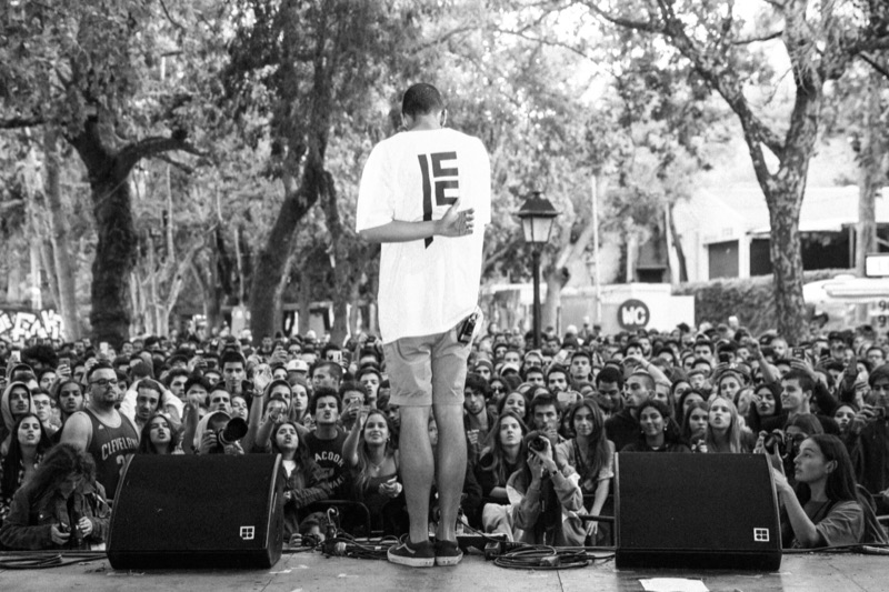 Oeiras sells out — and London answers