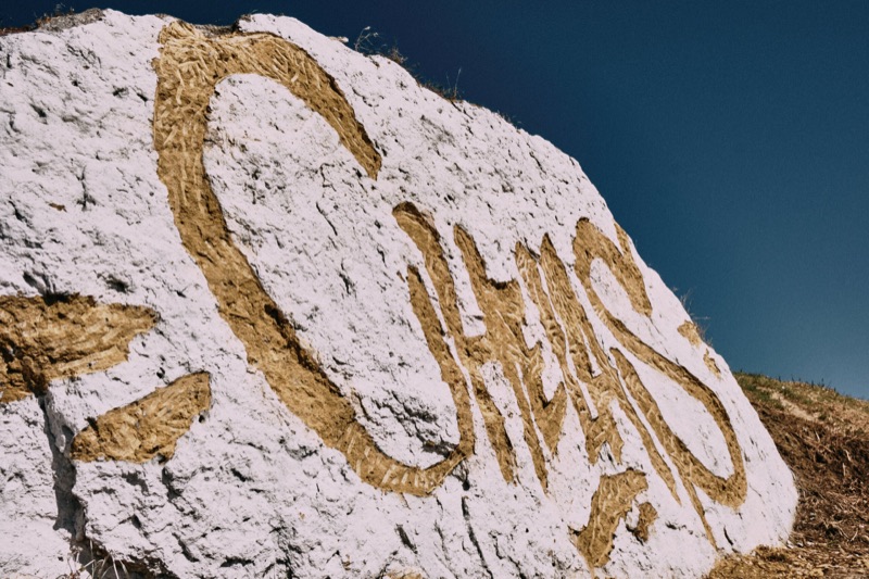 The Matinha move — CHELAS carved into the earth